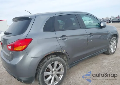2015 Mitsubishi Outlander Sport Es z USA, uszkodzony, nr VIN 4A4AP3AU8FE050006